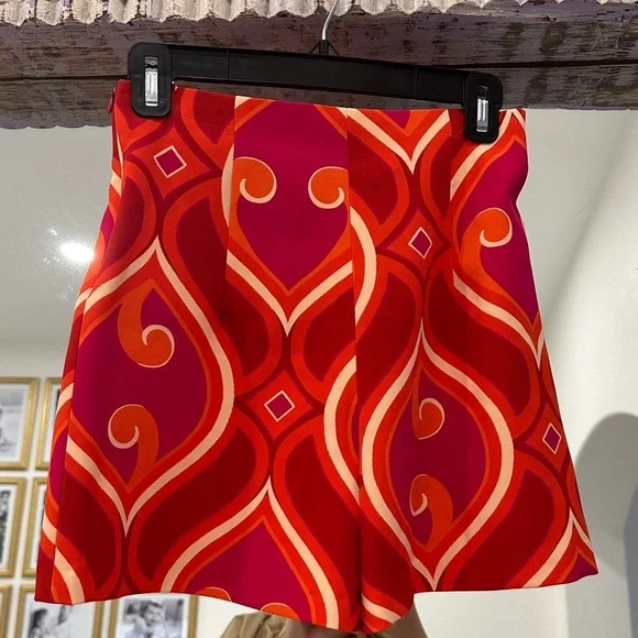 Zara Vibrant Red and Orange Patterned Shorts - Picture 3 of 6
